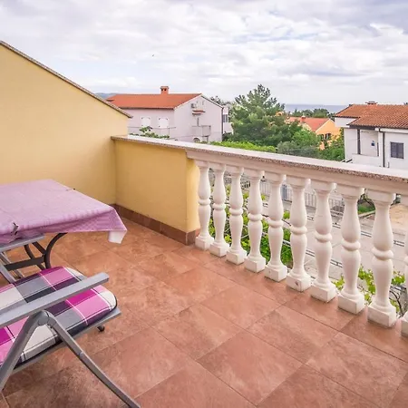 Bogdanic Krk I شقة